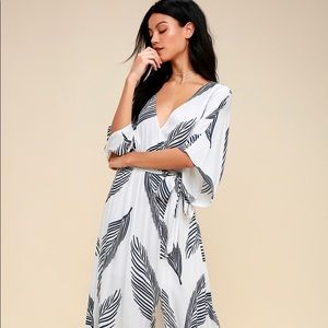 Lulu’s Sign of the Times White and Navy Blue Leaf Print Maxi Dress